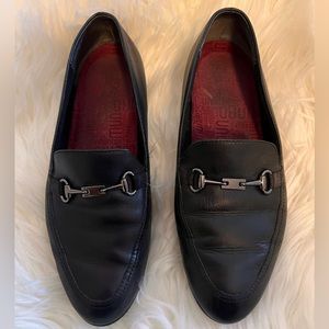 MUNRO - Black Leather Harrison II Bit Loafers with Gun Metal Hardware Sz 8.5